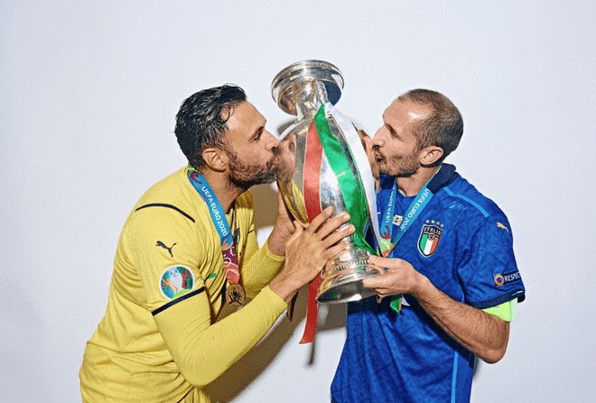 她出众的天 她出众的天