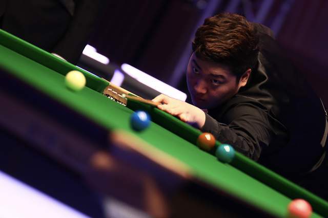 表现进一步 表现进一步